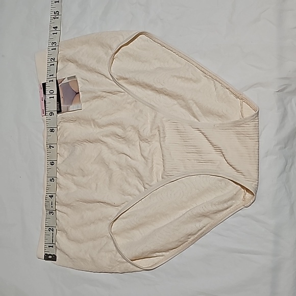 Bali Brief 803J Light Beige Size 10/11 - Picture 6 of 9